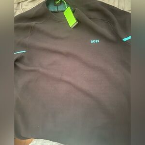 Hugo Boss sweat shirt